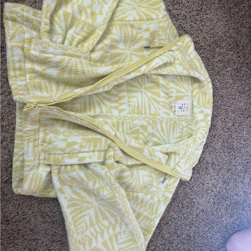 Yellow And White Patterned Jacket - image 2